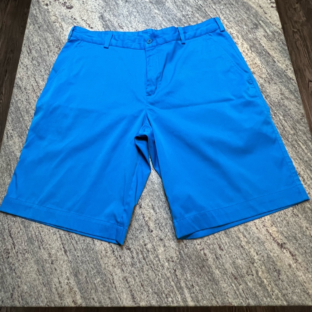 NIKE DRI FIT FLAT FRONT GOLF SHORTS